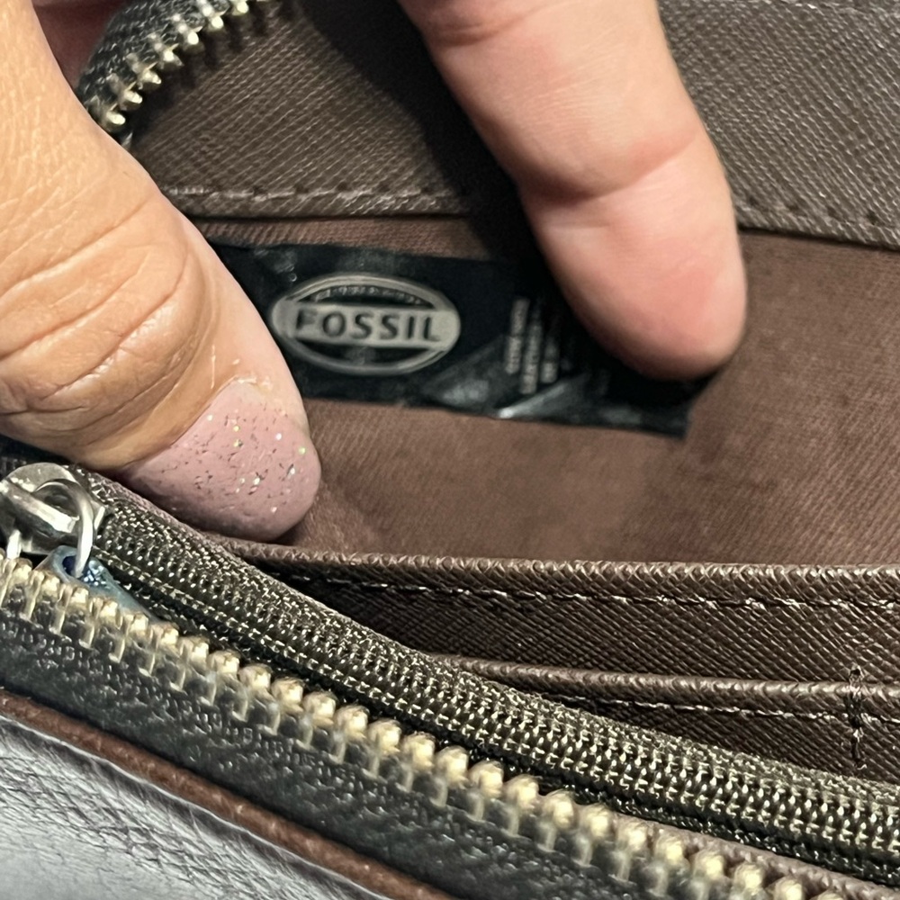 Fossil Dark Brown Leather Wallet - Picture 9 of 12